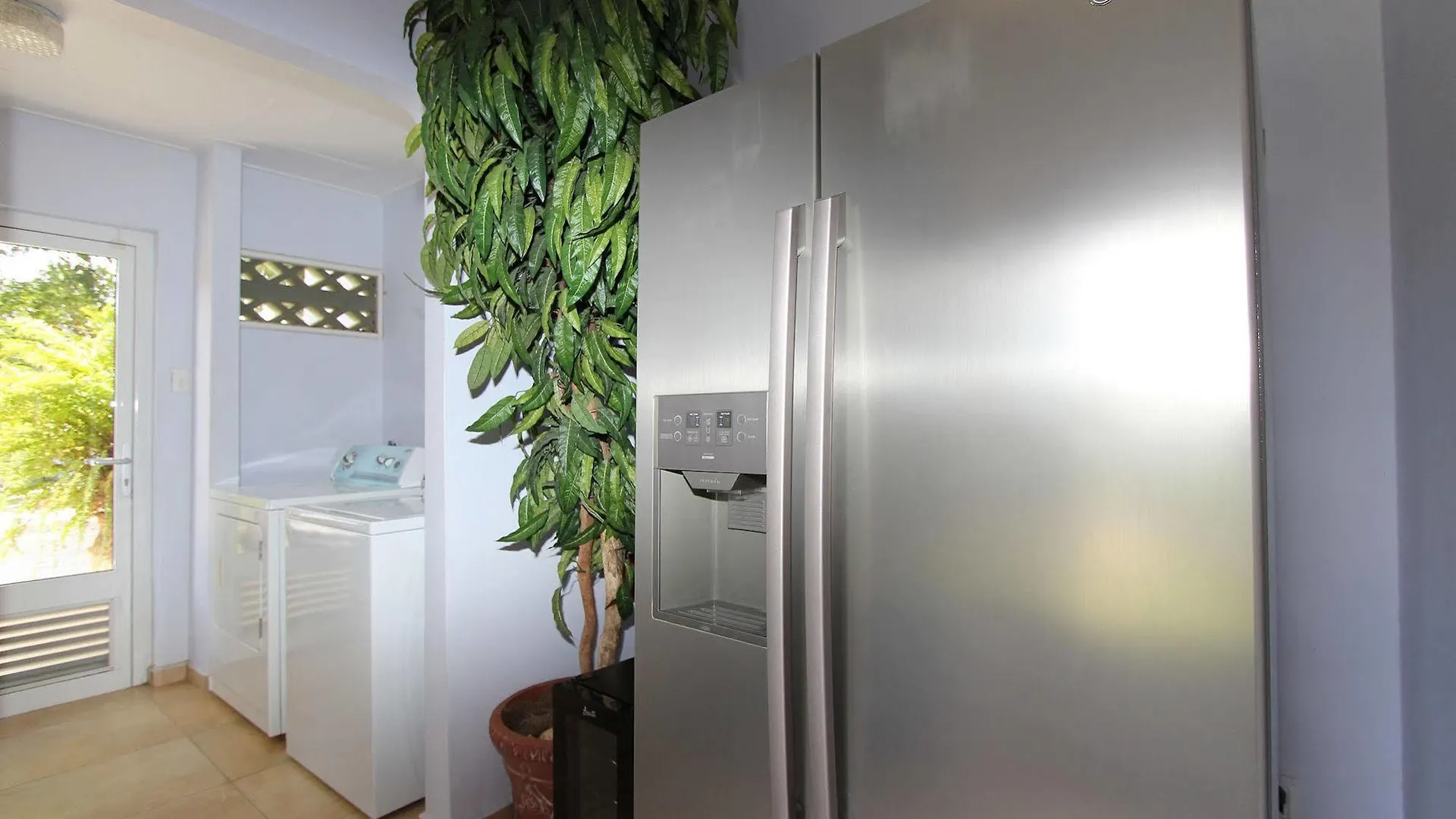 Kas Kinikini Apartment Willemstad Curacao