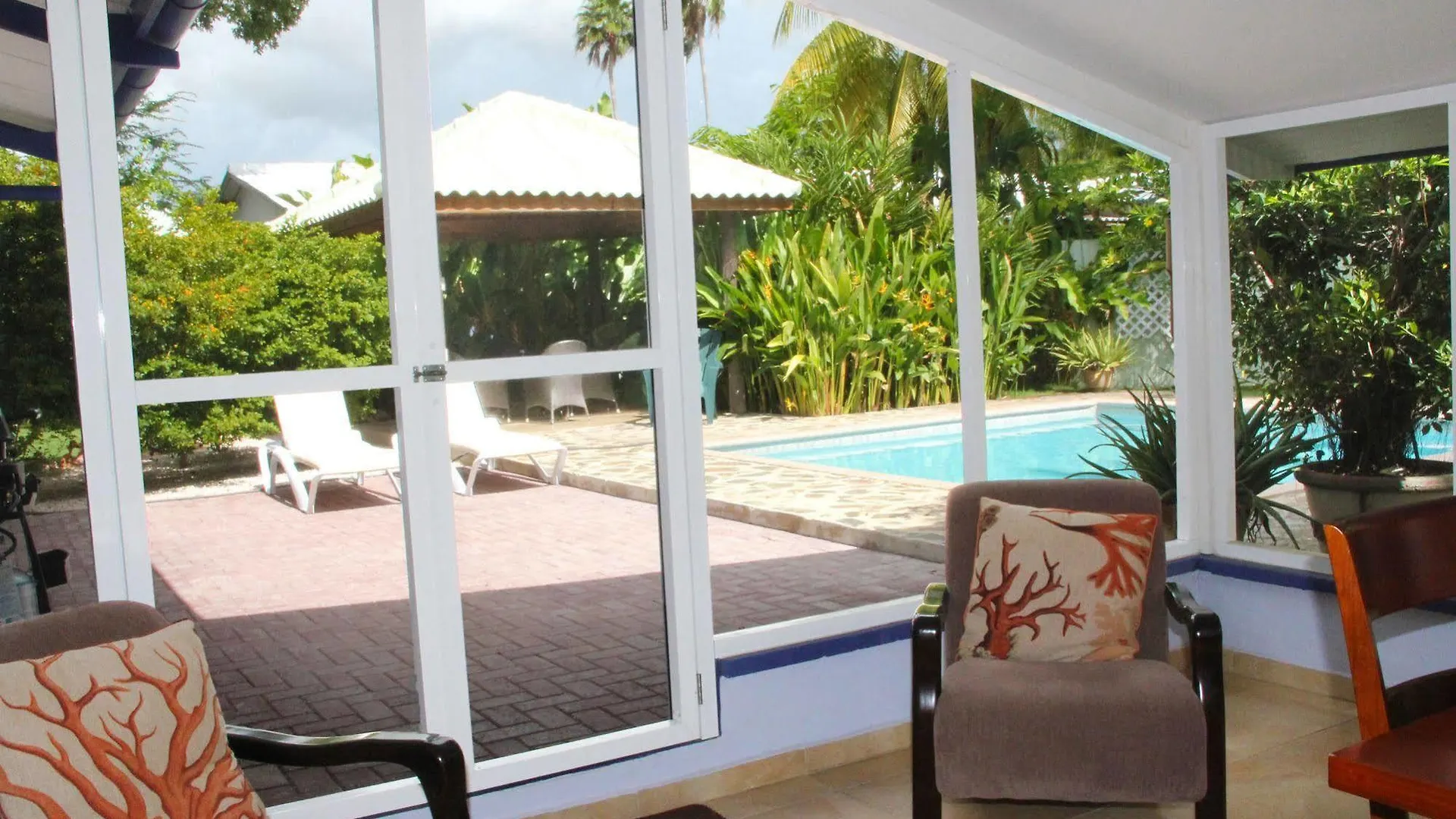 Kas Kinikini Apartment Willemstad