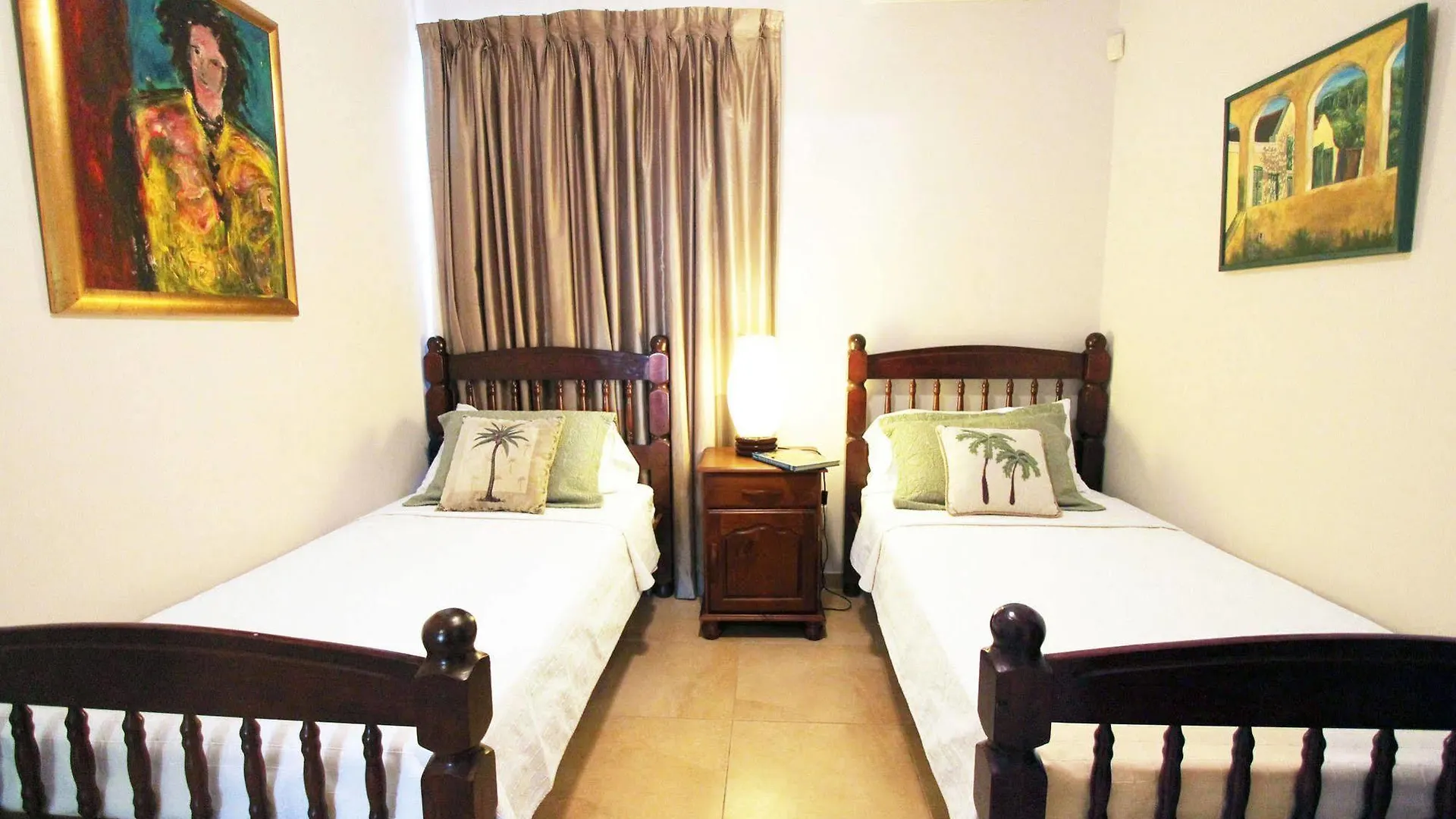 Hotel Kas Kinikini Apartment Willemstad